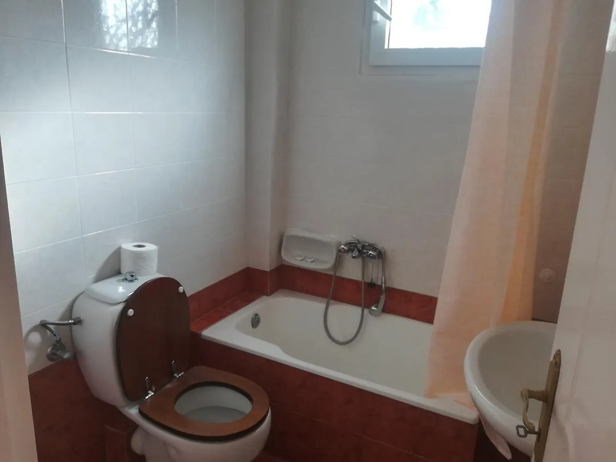 Konstantinos Apartments Agia Efimia