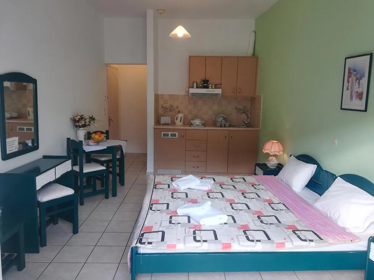 Konstantinos Apartments Agia Efimia